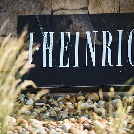 도이치크레우츠 Weingut Silvia Heinrich B&B 외부 사진